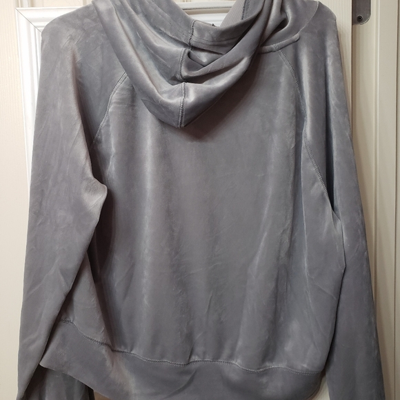 Crop top - Picture 2 of 2